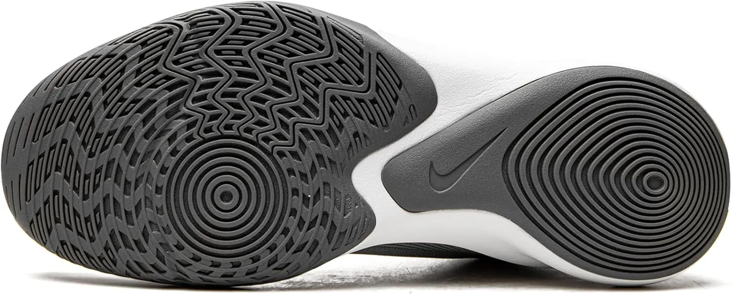 NIKE Men's Basketball Shoe