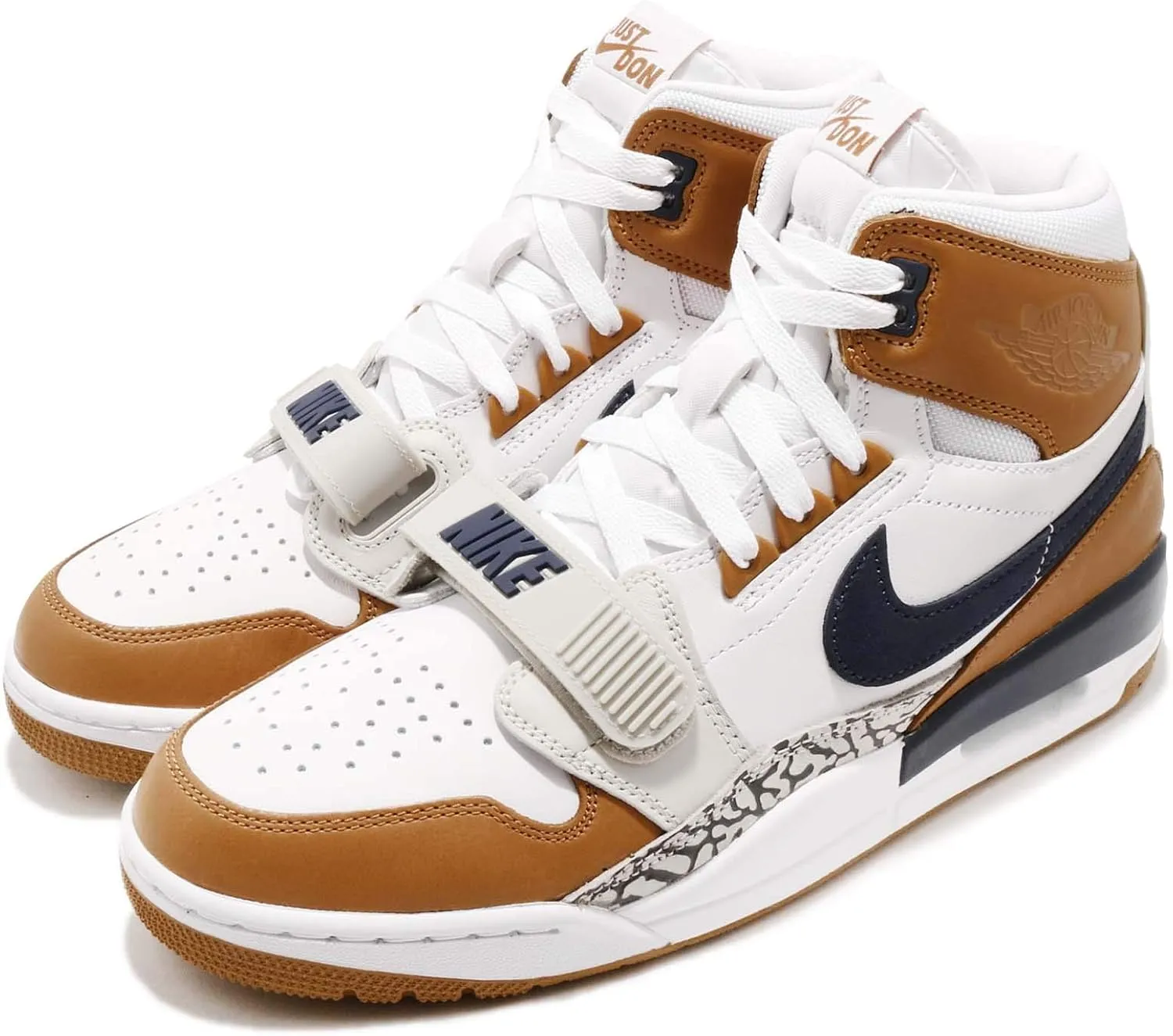 Nike Men's Basketball Shoe