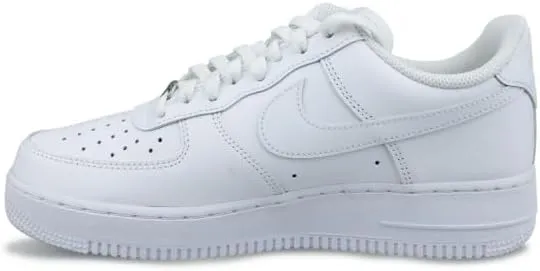Nike Men's Basketball Shoe