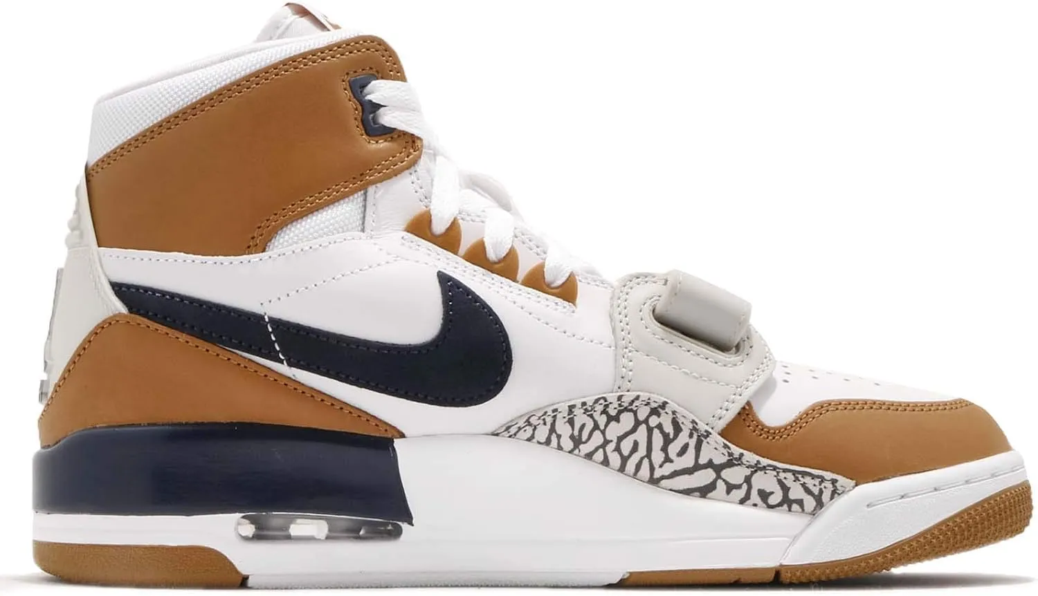 Nike Men's Basketball Shoe