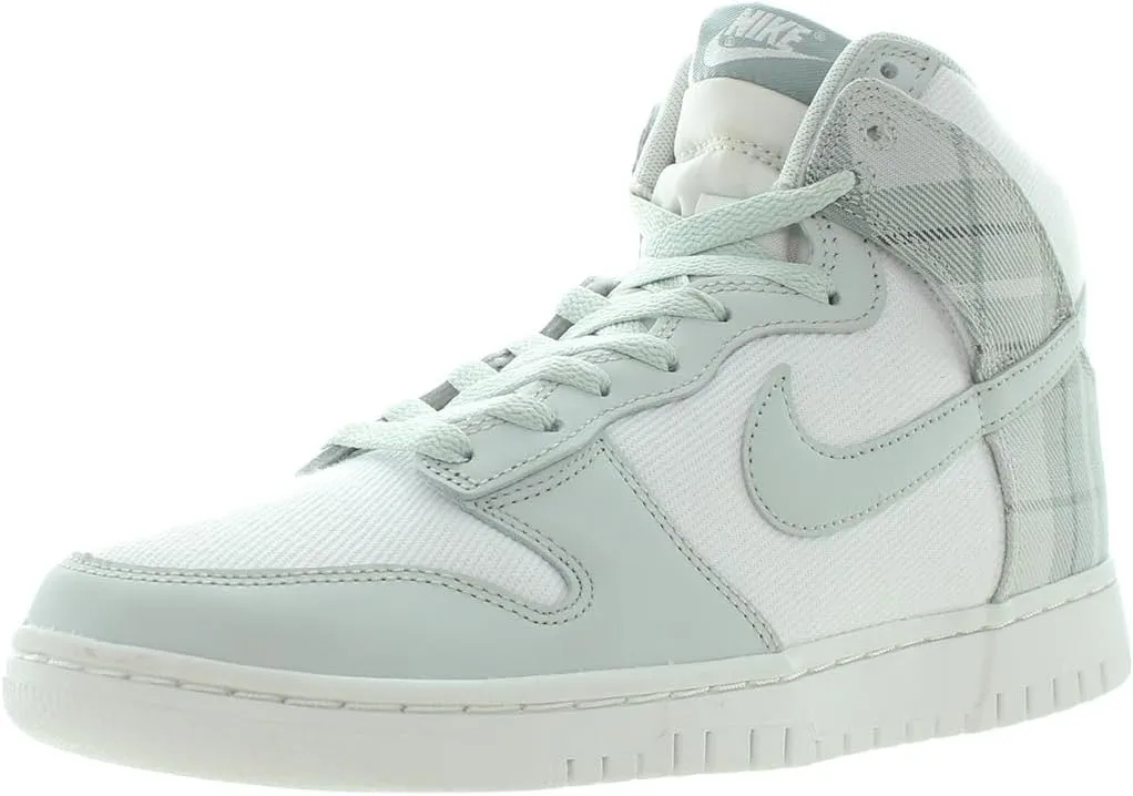 Nike Men's Modern Basketball Shoe