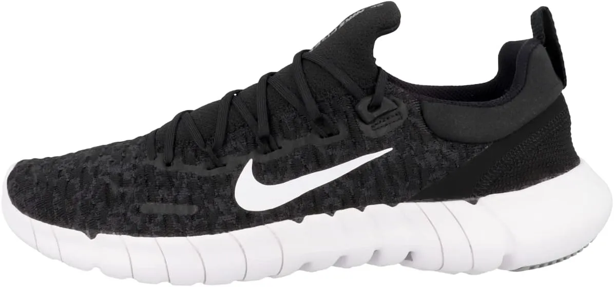 NIKE Men's Race Running Shoe, Black White Dk Smoke Grey, 11