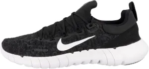 NIKE Men's Race Running Shoe, Black White Dk Smoke Grey, 11