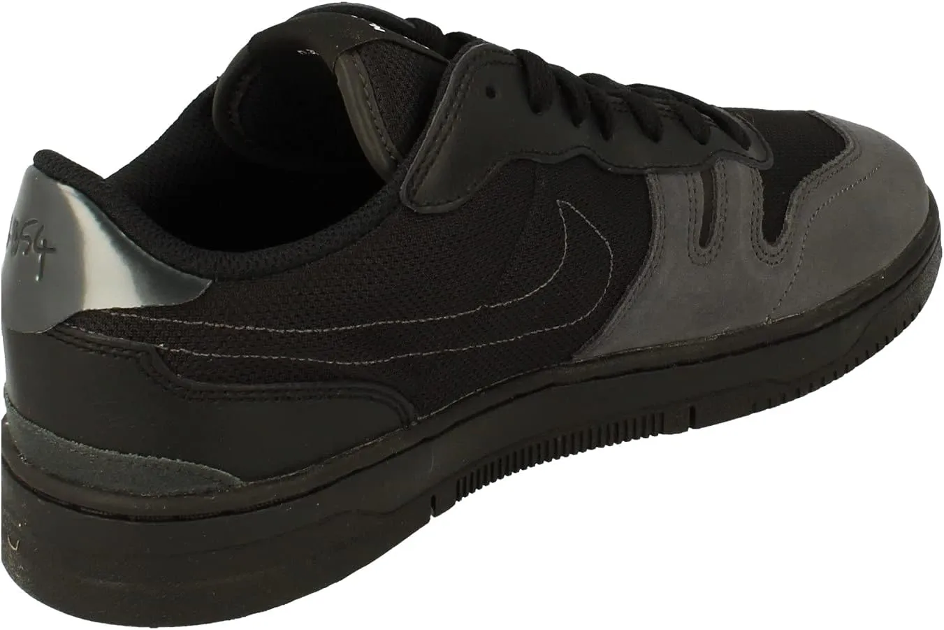 Nike Men's Tennis Shoe