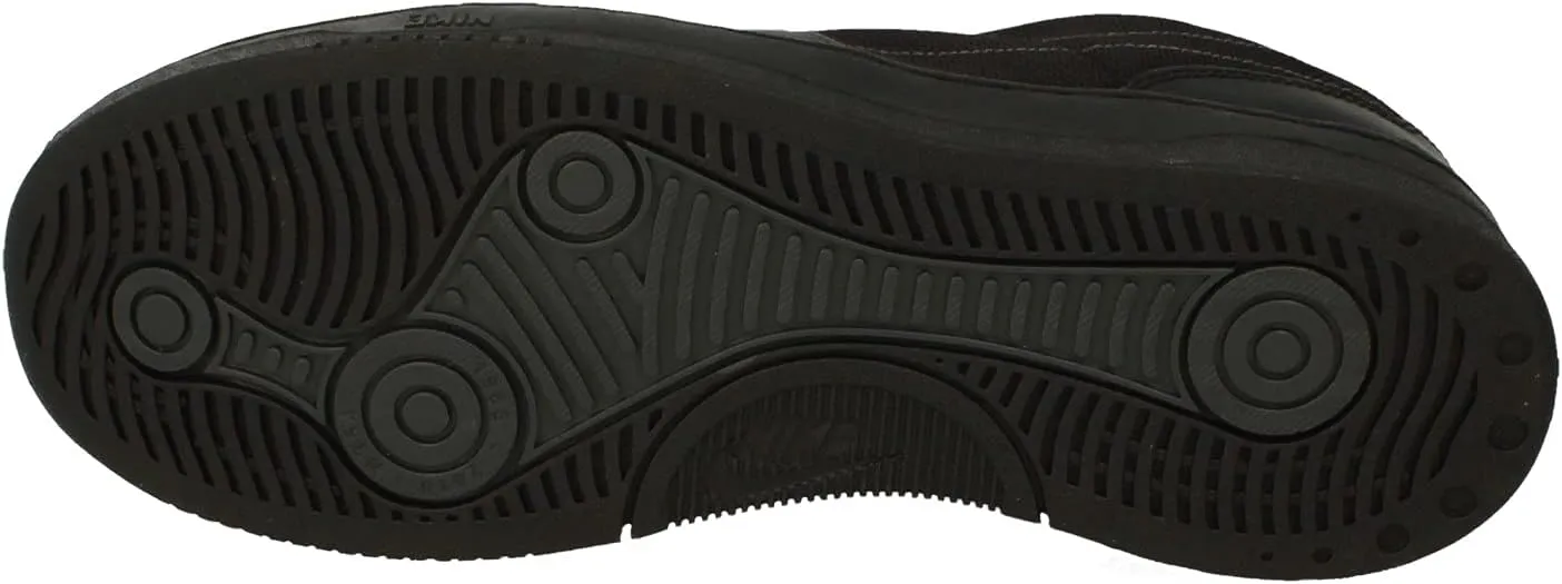 Nike Men's Tennis Shoe