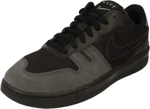 Nike Men's Tennis Shoe