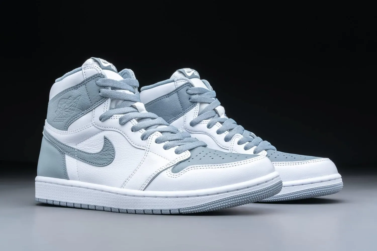Nike Unisex-Adult High-Top