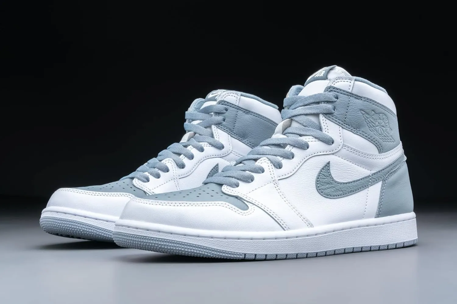 Nike Unisex-Adult High-Top