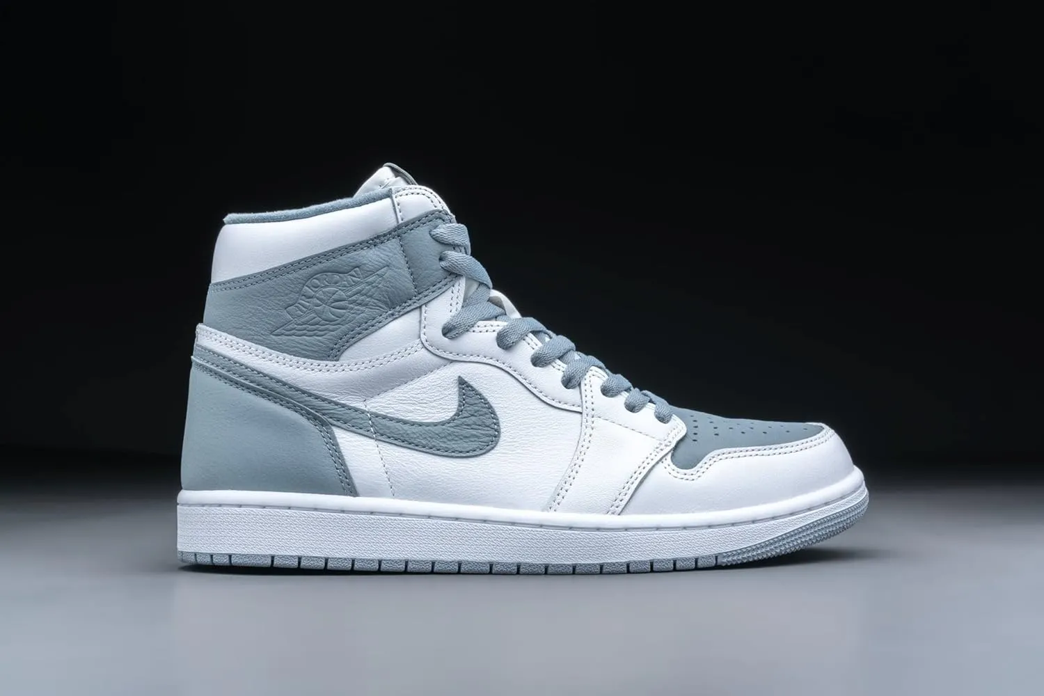 Nike Unisex-Adult High-Top