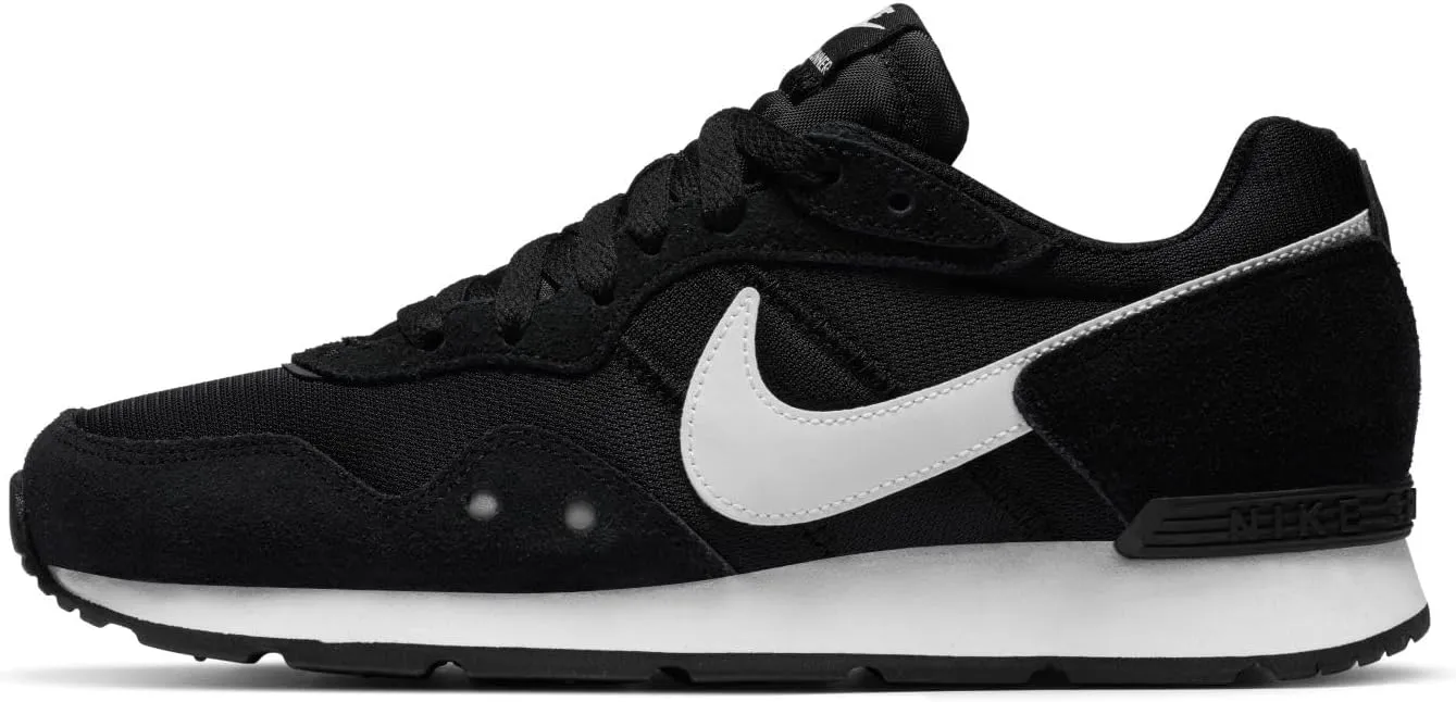 NIKE Women's Running Shoe