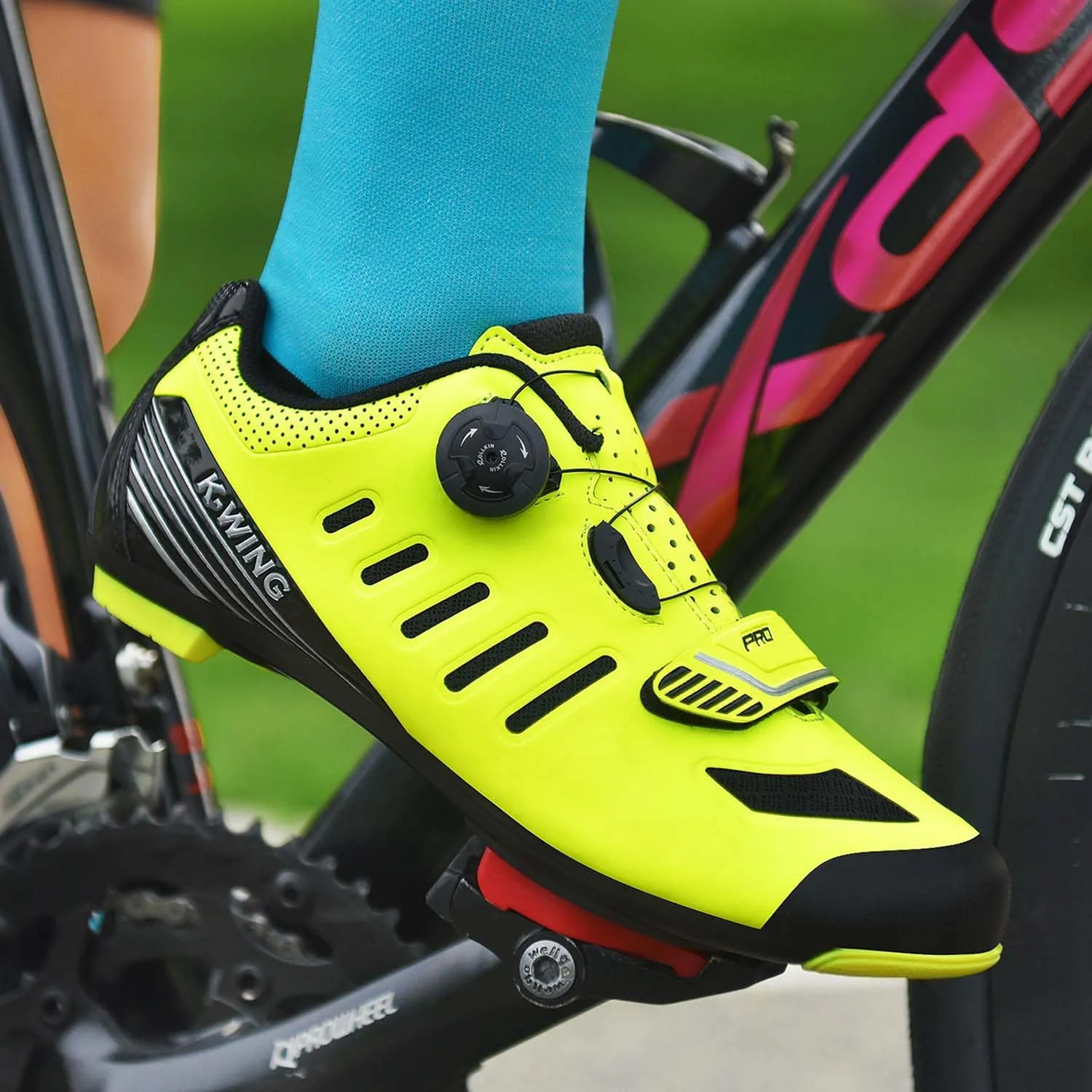 Unisex Cycling Shoes Compatible with pelaton Indoor Road Bike Shoes Mountain Bike Shoes for Men and Women Delta Cleats Clip Outdoor Pedal Bicycle Shoes MTB Shoes for Men